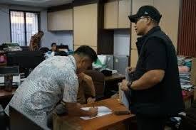 Pidsus Kejaksaan Negeri Geledah Kantor Sekwan DPRD Pekanbaru, Diduga Terkait SPPD dan Makan Minum
