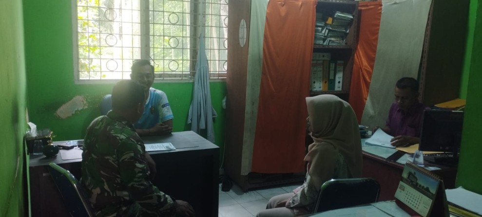 Perkuat Silaturahmi, Babinsa Lubuk Gaung Pelda Tarmin Gencarkan Komsos Bersama Tokoh Masyarakat