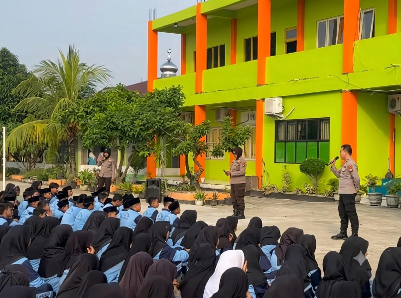 Sat Binmas Polres Rokan Hulu Hadir di MTsN 3, Tanamkan Budaya Anti-Bullying dan Disiplin Sejak Dini