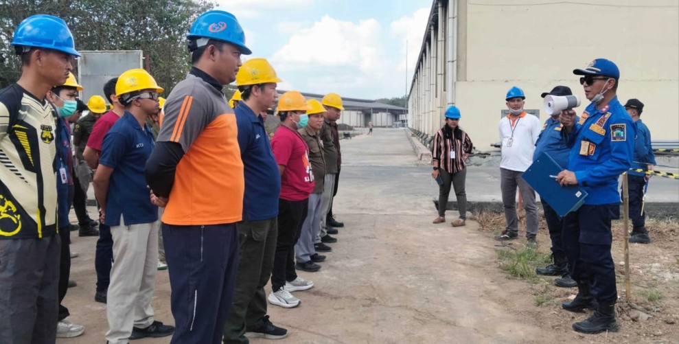 Damkarmat Asah Skill Tim Damkar PT Japfa Lewat Fire Competition