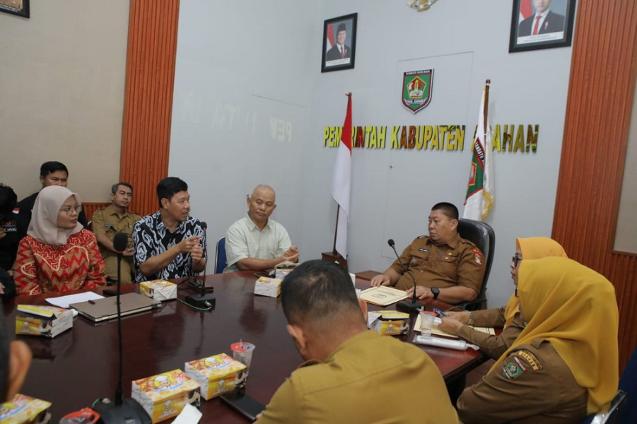 Sekda Zainal Arifin Buka FGD Penyusunan Peta Bisnis dan Roadmap Peternakan Asahan