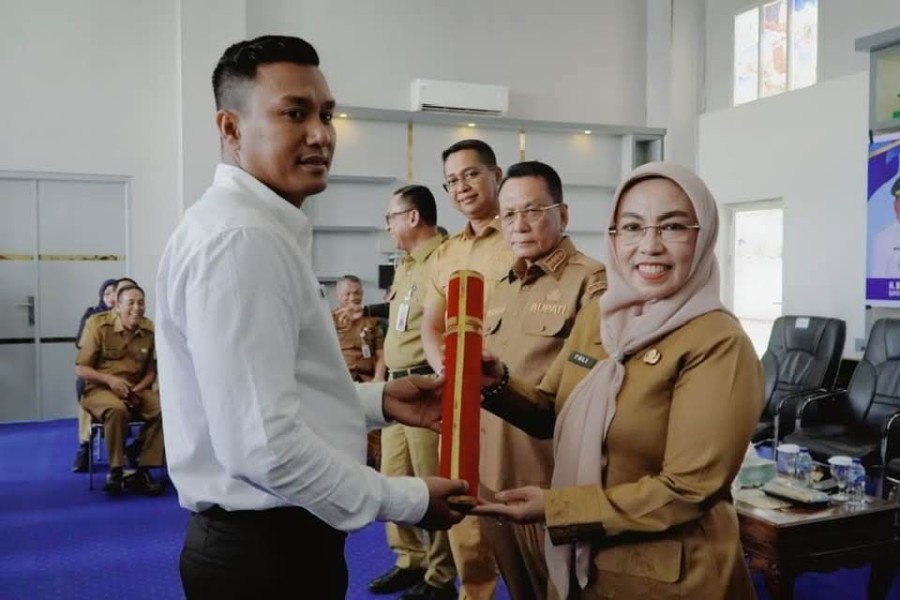 Penantian Panjang Berakhir! 2.467 Tenaga Honorer Rohil Resmi Terima SK PPPK Paruh Waktu