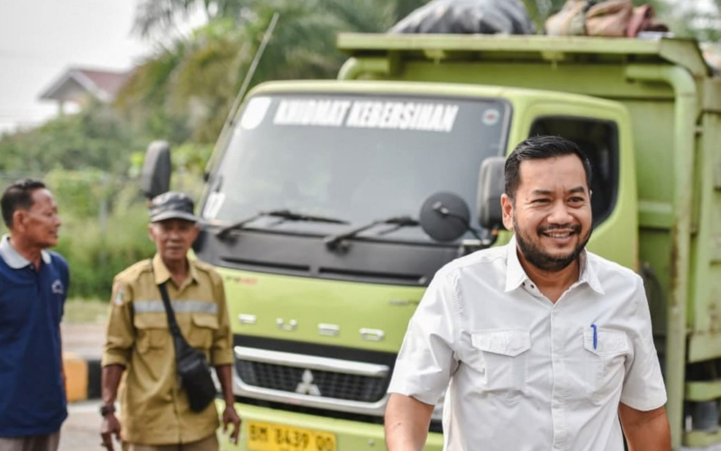 Yuda Pratama Pimpin Gotong Royong, DLH Dumai Fokus Rawat Taman Median Jalan