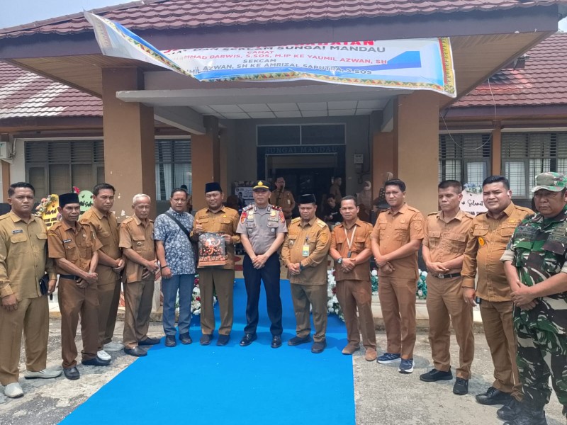 Wakili Danramil 03/Minas, Serma D. Sihombing Hadiri Lepas Sambut Camat dan Sekcam Sungai Mandau
