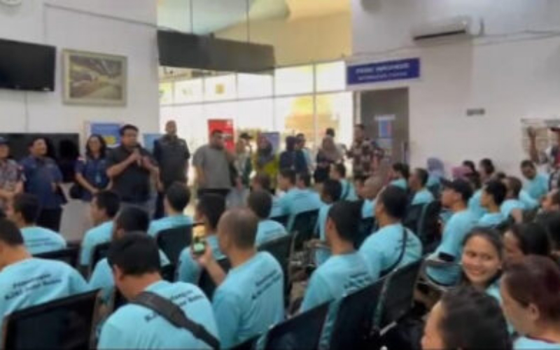 90 Pekerja Migran Bermasalah Dipulangkan dari Malaysia Melalui Pelabuhan Dumai