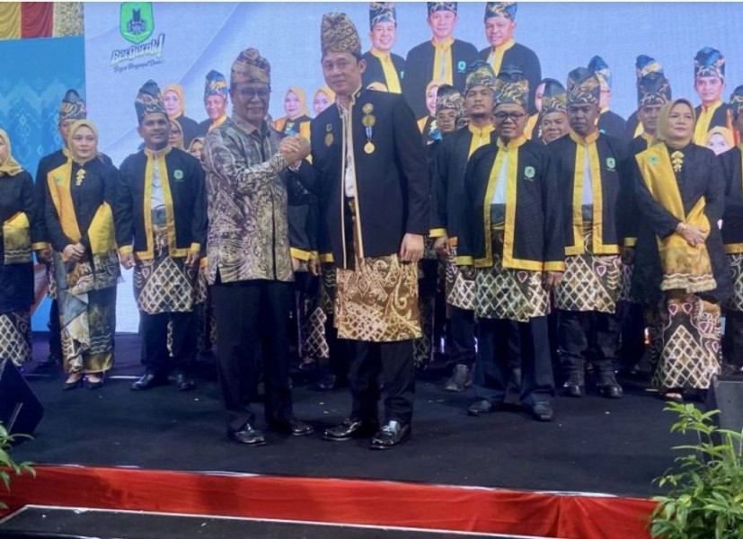 Paman Birin Lantik Suhadi sebagai Ketua PW KBB Kepri