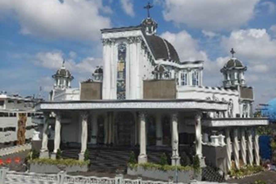 Mini Report: Comparative Study of Architectural Styles as a Representation of Cultural Identity in Kalimantan