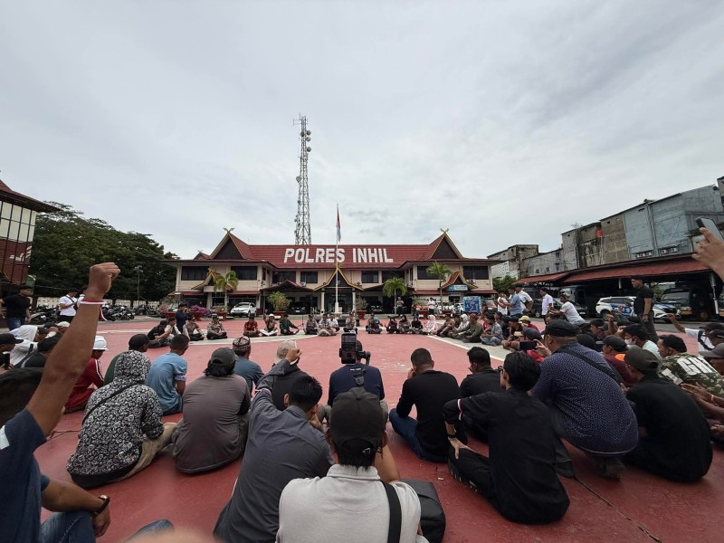 Ratusan Warga Inhil Demo, Tolak Kriminalisasi Pelangsir BBM dan Desak Solusi Nyata