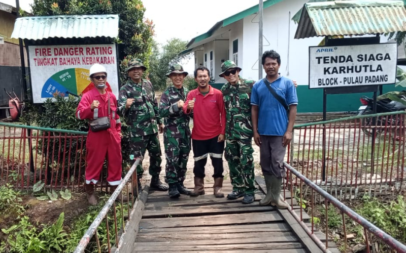 Tim Mabes TNI Periksa Sarana Pemadam dan Embung di Posko Karhutla Pulau Padang