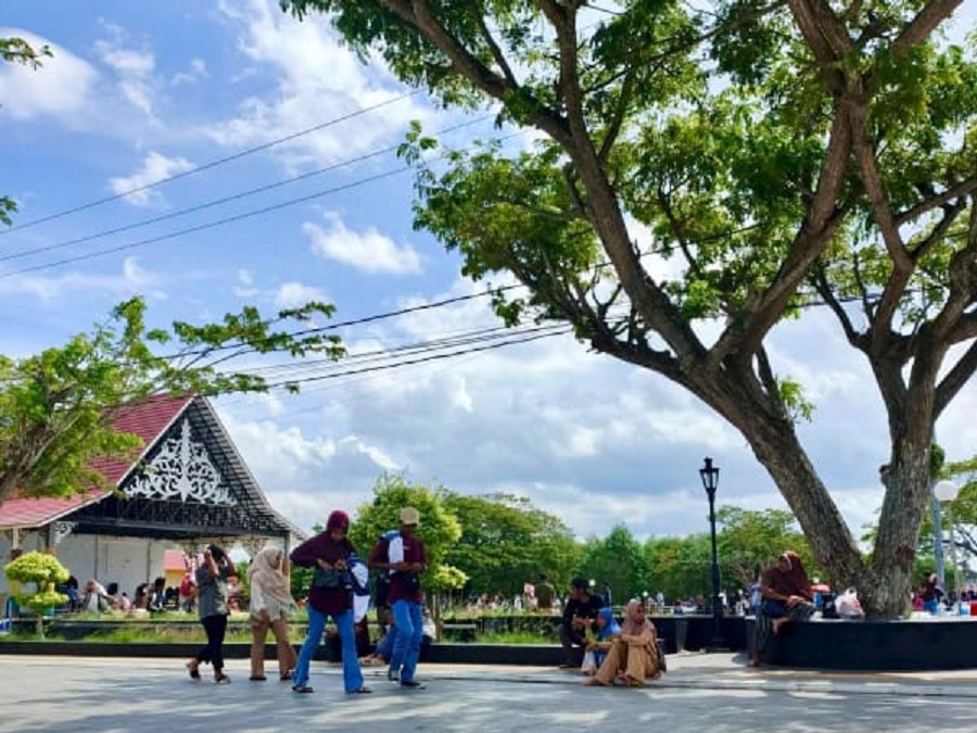 Awal Tahun 2026, Ribuan Wisatawan Padati Siak, UMKM Raup Berkah