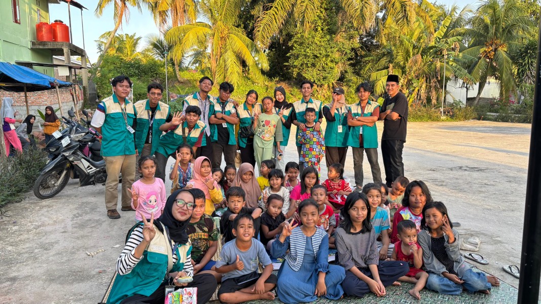 Penghulu Melayu Besar Apresiasi Kehadiran Lapak Baca yang Digelar Lembaga Tepak Sirih Dan KKN Tematik Leterasi Di Taman Kepenghuluan Melayu Besar