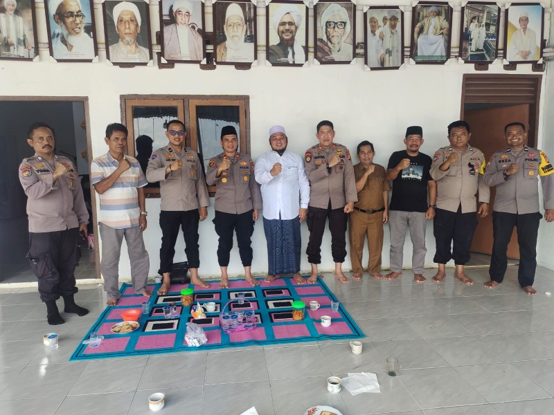 Kapolsek Minas Jalin Silaturahmi dengan Pimpinan Pondok Pesantren Baitul Rahman Anizam