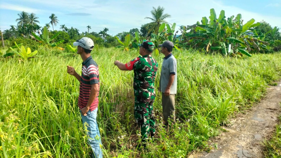 Sertu Edili Zaluhu Patroli Tapal Batas, Ajak Warga Cegah Karhutla