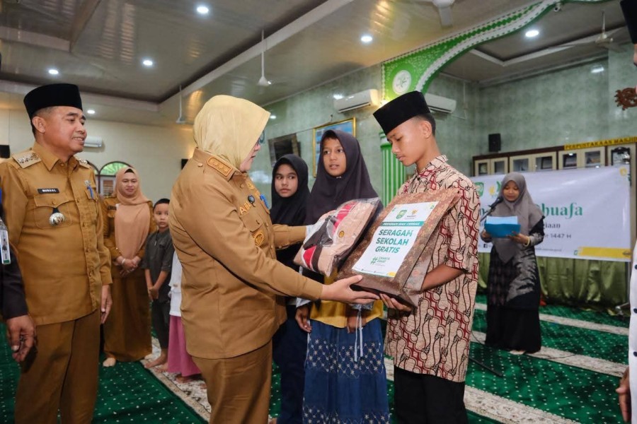 262 Anak Yatim di Siak Terima Santunan dan Seragam Gratis dari Pemkab dan Baznas
