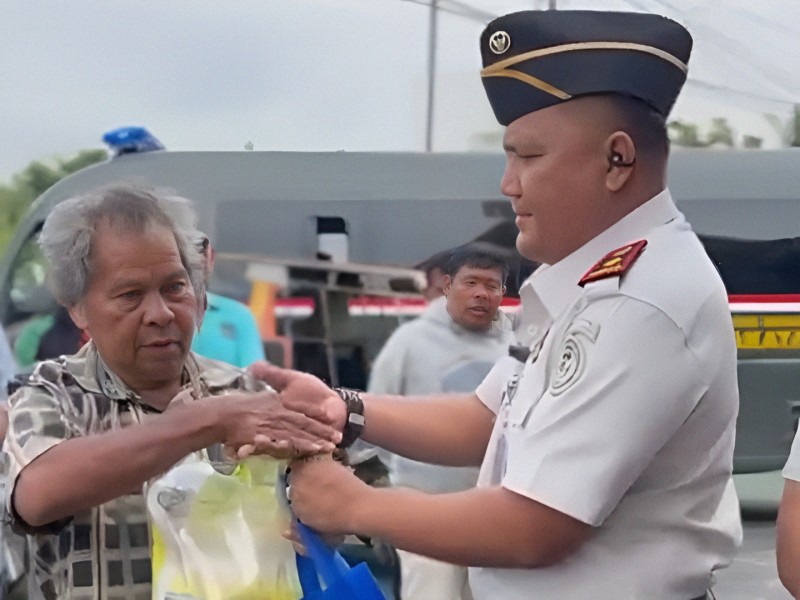 Bulan Penuh Berkah, Lapas Pasir Pangarayan Salurkan Bansos, Penerima Sampaikan Rasa Syukur