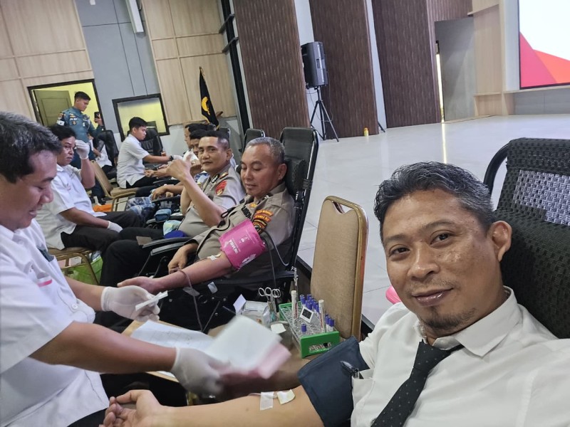 Donor Darah Hari Bhayangkara ke-80, Polres Dumai Kumpulkan 49 Kantong Darah untuk PMI