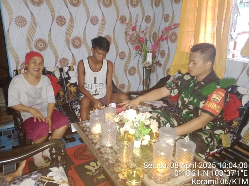 Babinsa Koramil 06/KTM Pererat Silaturahmi dengan Warga di Momen Idul Fitri 1446 H
