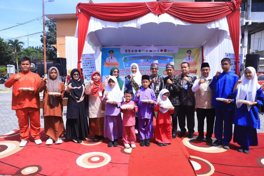Bunda Literasi Pekanbaru Apresiasi Semangat Guru Bahasa di Festival Bulan Bahasa 2025