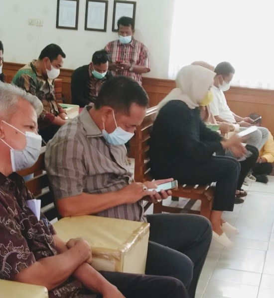 Eks Wakil Ketua DPRD Riau Ajukan Pembelaan Atas Tuntutan 1,8 Tahun Penjara