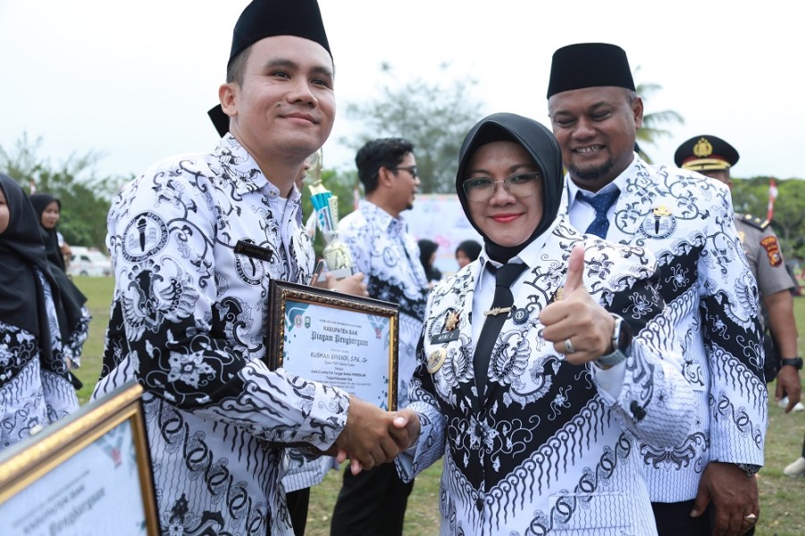 52 Guru dan Tenaga Kependidikan Siak Raih Penghargaan pada HUT PGRI ke-80