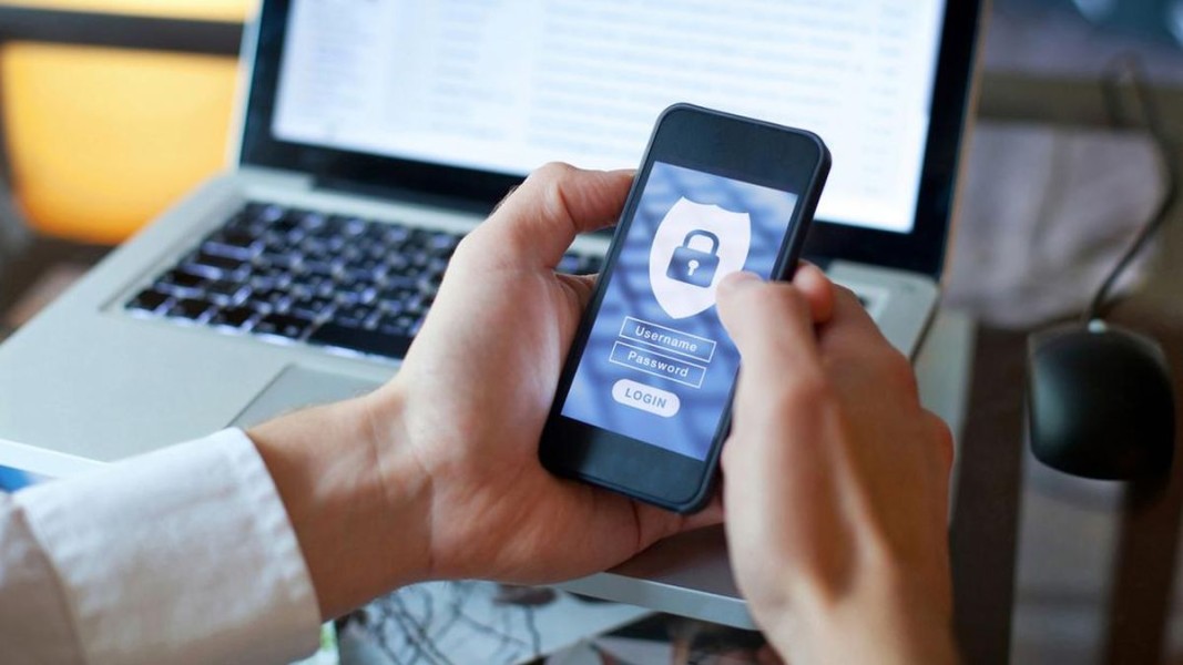 Cek Sekarang! Ini Tanda HP Kamu Disadap Hacker