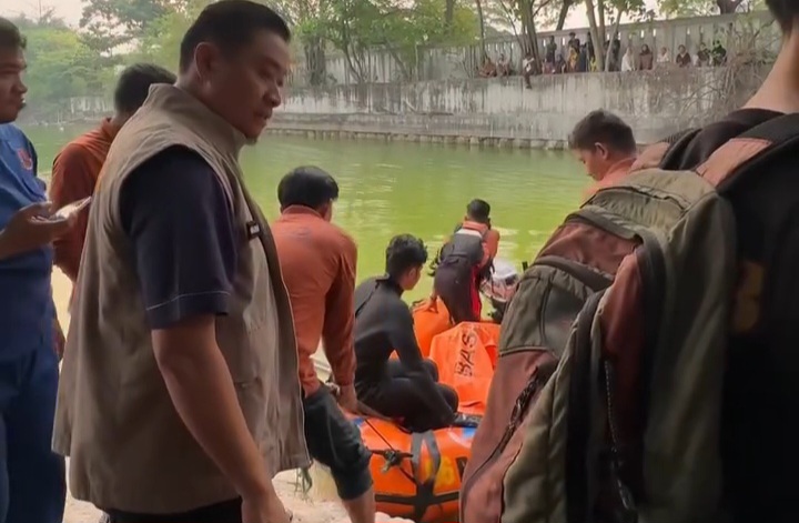 Pemuda 20 Tahun Tewas Tenggelam di Kolam Bekas Galian Green City Pekanbaru, Wawako Markarius Anwar Ikut Bantu Evakuasi