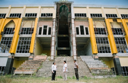 UIN Suska Riau Siap Bangun Fakultas Kedokteran, Mahasiswa Ingatkan Rektor Tuntaskan Gedung Mangkrak