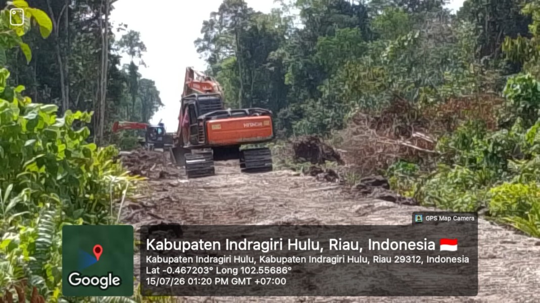 Puluhan Alat Berat PT SBP Kembali Beroperasi di Lahan Sengketa Sungai Raya–Sekip Hilir, Warga Minta Polisi Kawal Rekomendasi BAM DPR RI