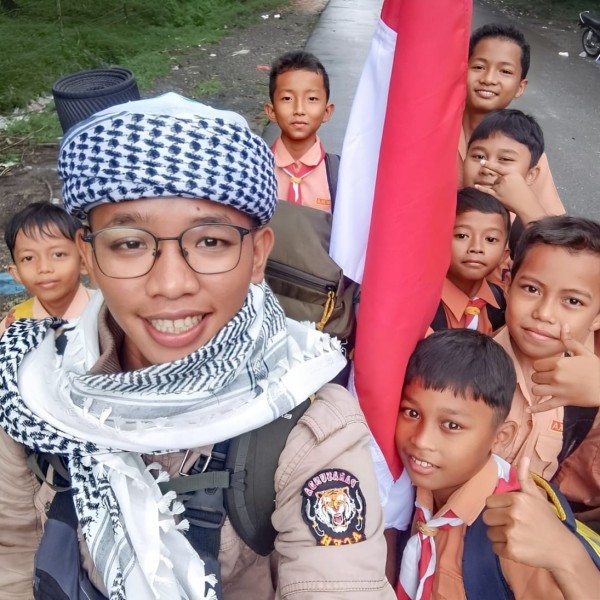 Kang Ujang Habibi Jalan Kaki dari Medan ke Makkah, Siap Susuri 12 Negara