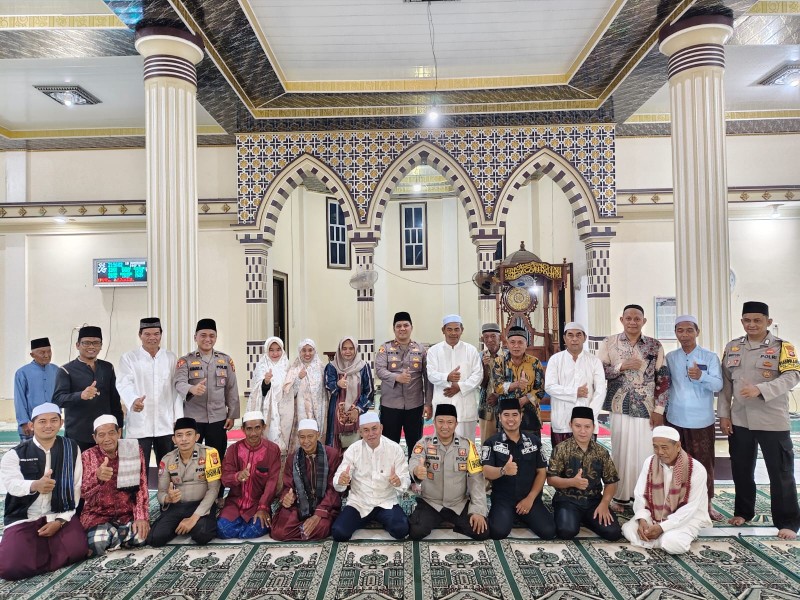 Safari Ramadhan, Kapolsek Tempuling dan Forkopimcam Pererat Silaturahmi serta Sampaikan Pesan Kamtibmas