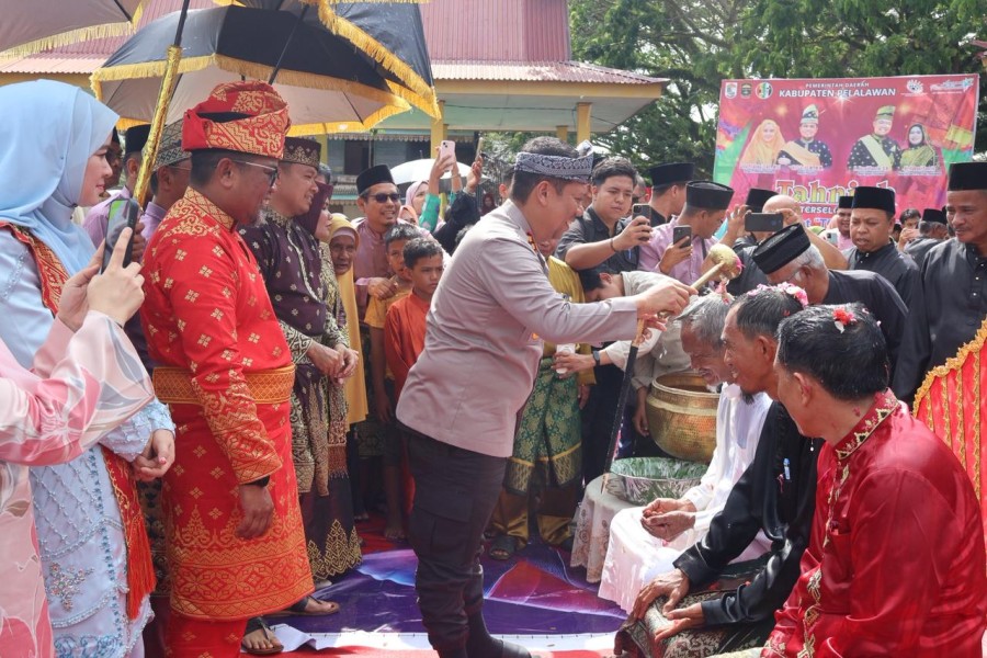 Togak Tonggol dan Mandi Balimau Kasai Semarakkan Langgam Sambut Bulan Suci Ramadhan