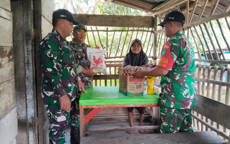 Wujud Kepedulian TNI, Kodim Dumai Bantu Sembako Warga Bagan Besar Timur