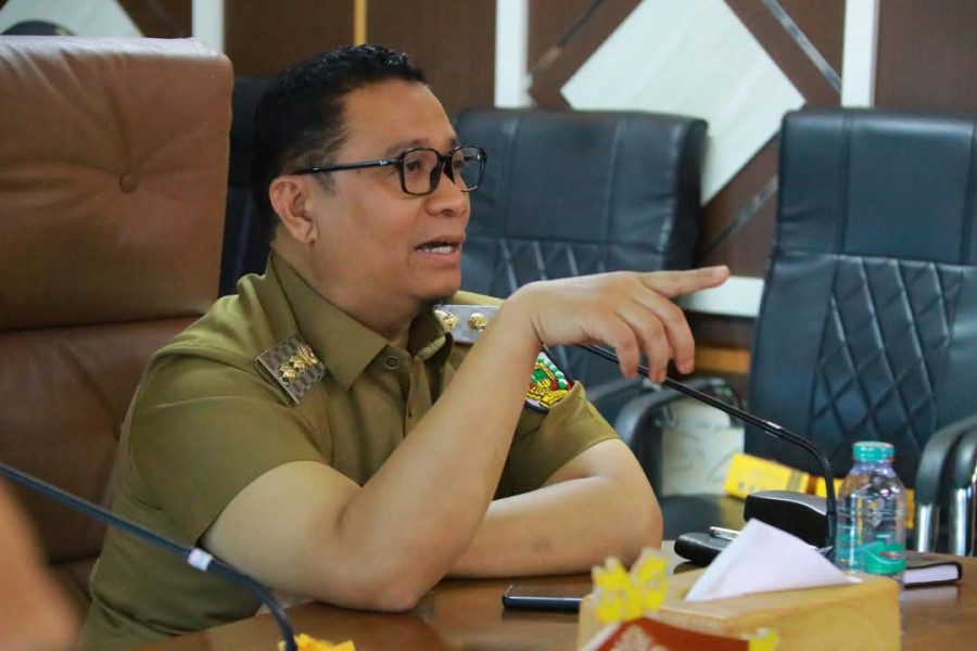 Wawako Markarius Perintahkan PUPR Petakan Titik dan Penyebab Banjir di Pekanbaru