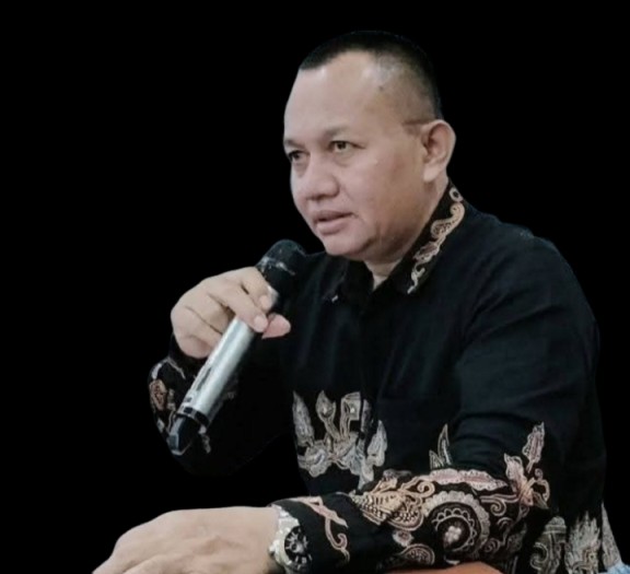 Euforia Kekuasaan: Ketika Nyanyian Pejabat Publik Menyakitkan Rakyat