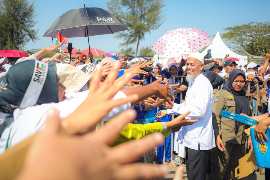 Paisal Sambut Antusias Ribuan Warga Dumai dalam Aksi Kemanusiaan untuk Sumatera dan Palestina