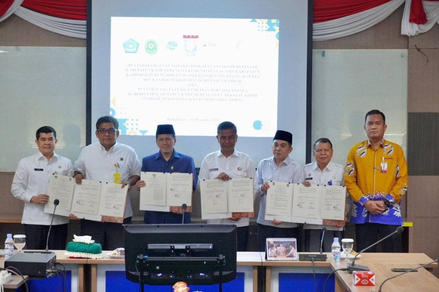Bupati Kampar Teken Nota Kesepakatan Strategis dengan Lembaga Vertikal dan Perbankan Syariah