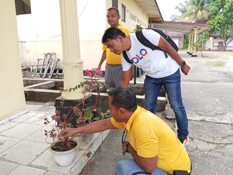 Polsek Kampar Gelar 'Sabtu Bersih Mako', Jaga Kebersihan dan Kekompakan Personel!
