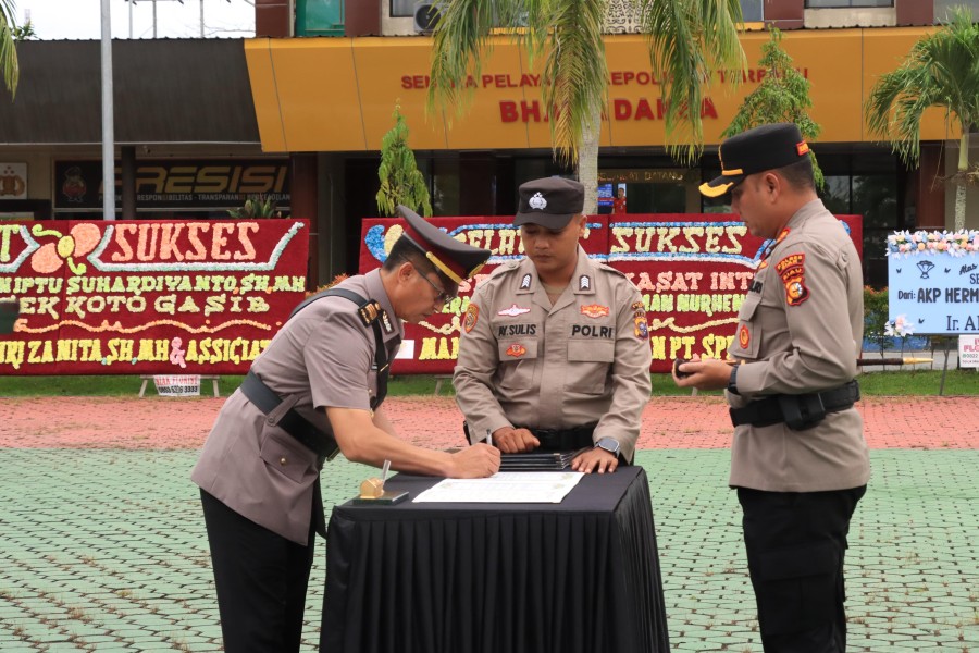Kapolres Siak Pimpin Sertijab Lima Pejabat Strategis, Tegaskan Komitmen Pelayanan dan Pengamanan