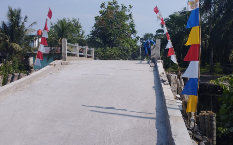 Dua Jembatan Armco Dibangun TNI Kodim Dumai, Akses 1.150 Warga Bakal Makin Lancar