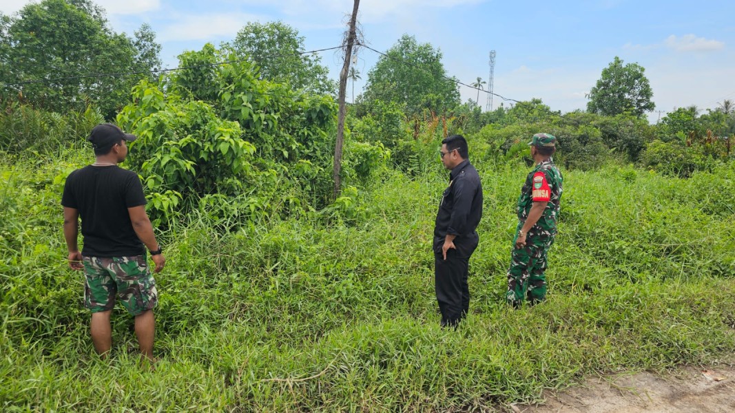 Babinsa Koramil Kateman Imbau Warga Tidak Membuka Lahan dengan Membakar