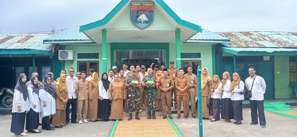 Babinsa Koramil 06/Kateman Dapat Kejutan Manis di HUT TNI ke-80 dari Upika Kateman