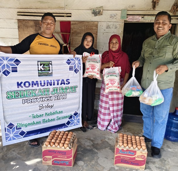 Ketua Apdesi Riau Anto Sontang Dukung Penuh Aksi Kemanusiaan KSJ Riau di Rokan Hilir