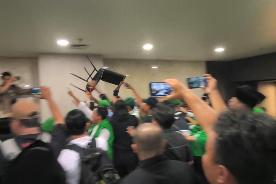 Dua Kubu Saling Klaim Ketum Terpilih Aklamasi di Muktamar X PPP