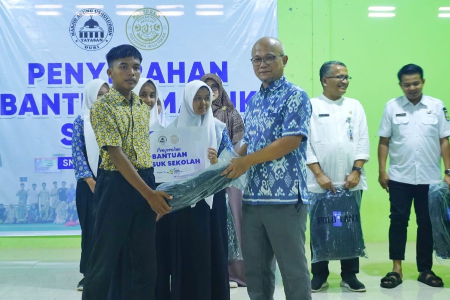Sebar Energi Kebaikan, Pekerja Zona Rokan Salurkan Zakat Rp 120 Juta untuk Ratusan Siswa
