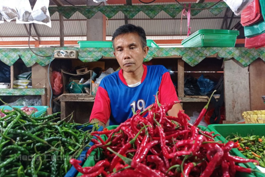 Tekan Lonjakan, Pemprov Riau Datangkan Cabai Merah Dari Pulau Jawa