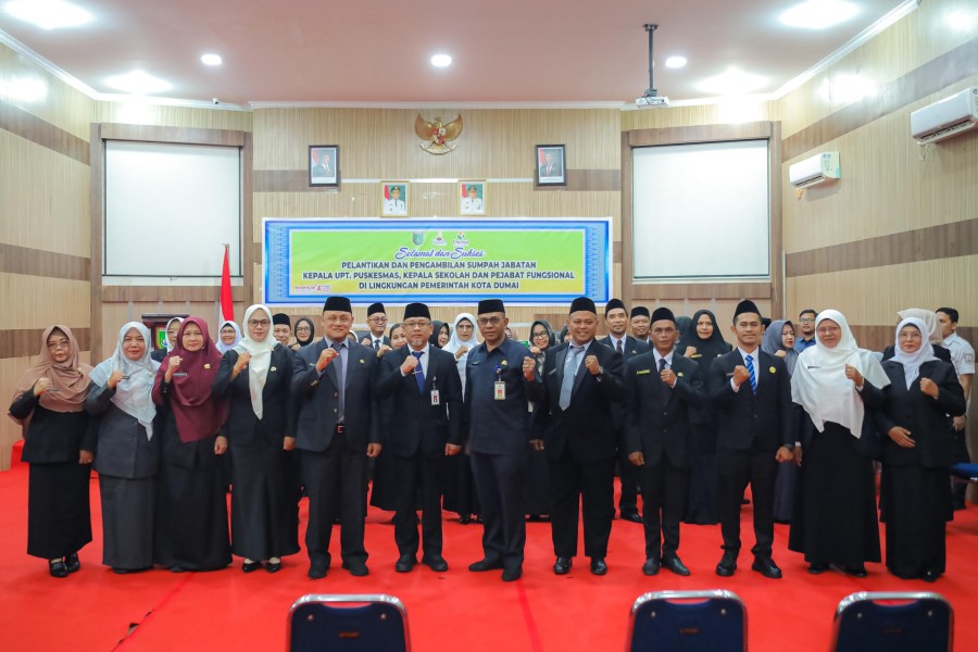 Perkuat Layanan Kesehatan dan Pendidikan, Sekda Fahmi Rizal Lantik 27 Pejabat Pemko Dumai