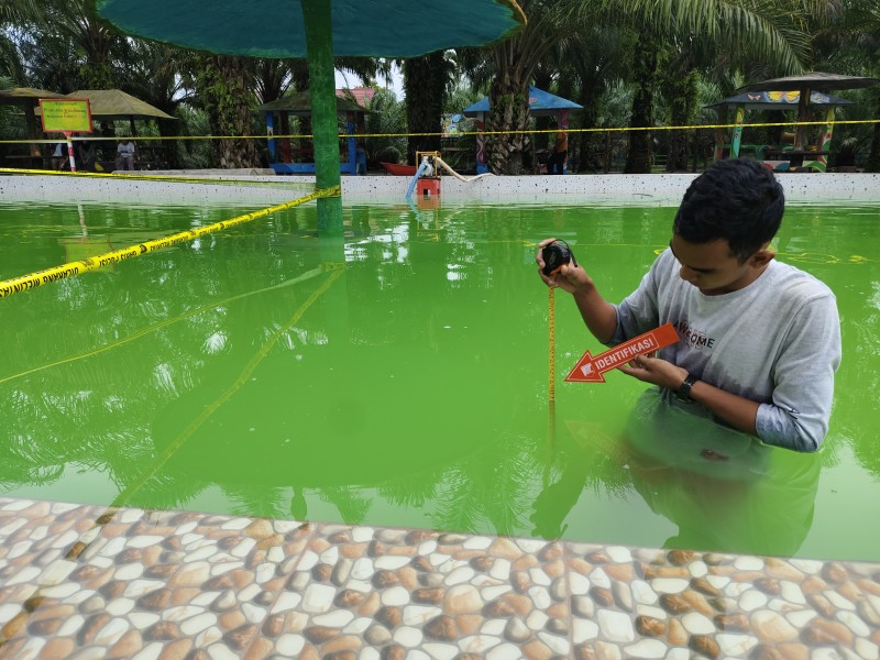 Pekerja Lompat Selamatkan Bocah, Tapi Korban Tenggelam Sudah Tak Sadarkan Diri