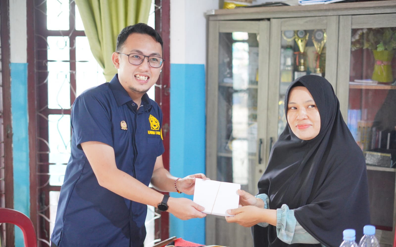 Founder Tjitra Moergha Dumai, Viencent Moerghasini Yusuf Beri Bantuan ke Panti Asuhan