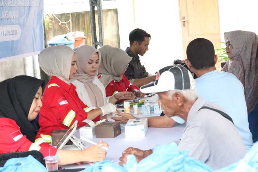 Dekat dengan Masyarakat, Pelindo Dumai Salurkan Bantuan dan Layanan Kesehatan di Buluh Kasap