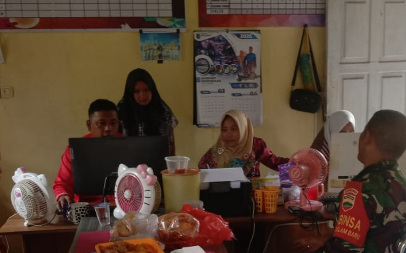 Jaga Keamanan dan Ketertiban, Babinsa Dengar Keluhan Warga Basilam Baru